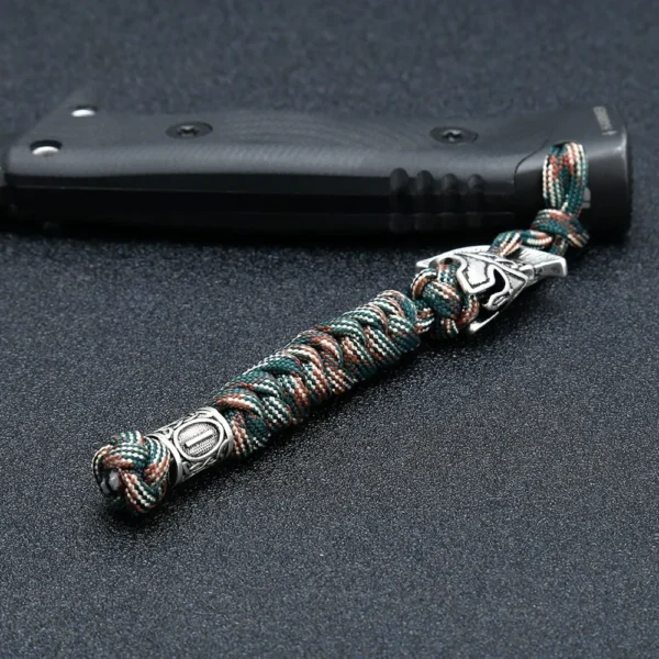 Hcc069059467d4733a0e65fce89437018c Dragonne de couteau en paracorde camouflage avec perle gravée de runes